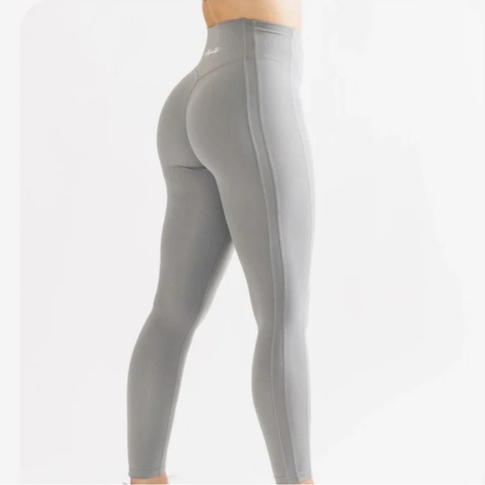 alphalete pulse silver sky leggings